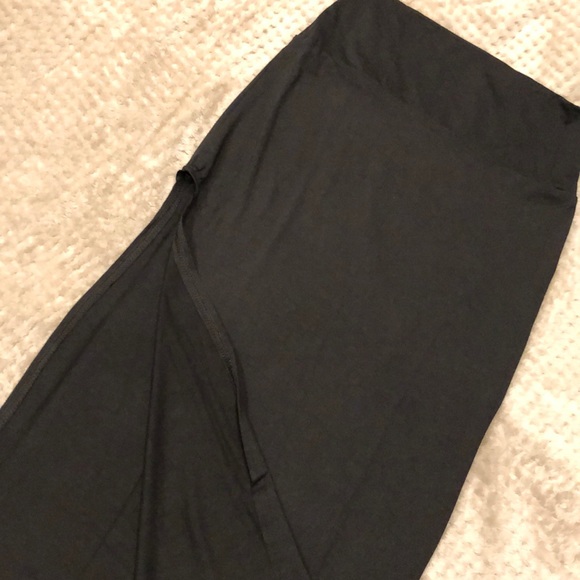 High slit elastic waist - Picture 5 of 7